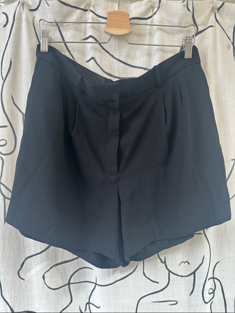 Babaton Black High-Rise Tailored Shorts